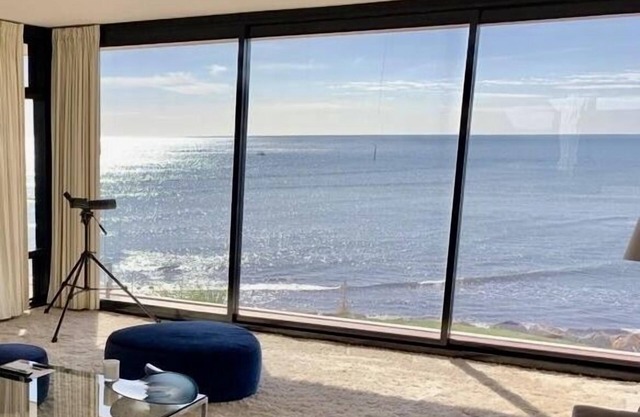 Lujo icónico frente al mar - Casa Van der Rohe