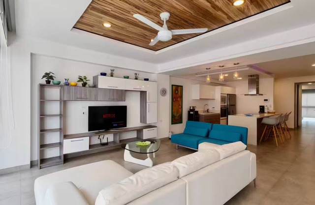 Icono Playa 2BR by Booking Guys
