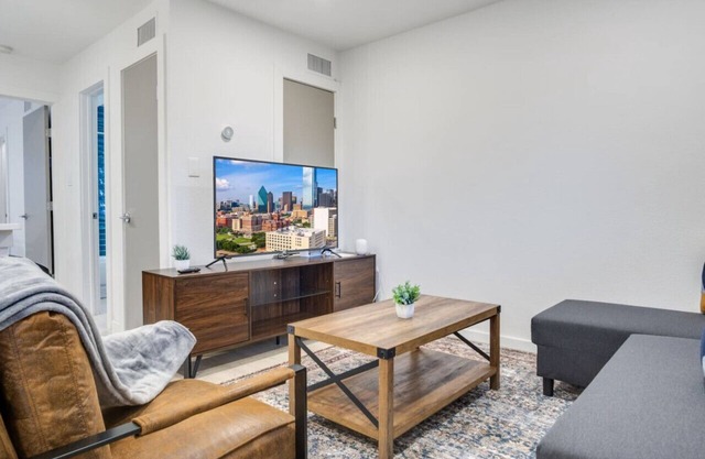 Brand New Unit, 5 min to Downtown Austin