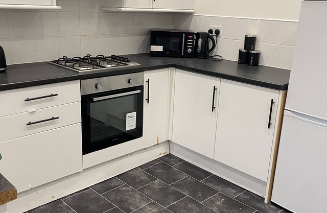 Impeccable 2-bed House in Liverpool