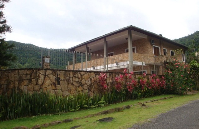 Imponente Casa, Piscina con Hidro, 5Q (3 con A / C), 6 baños, barbacoa.