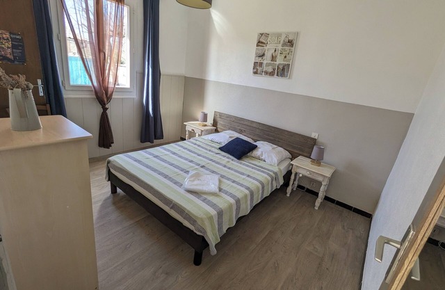 En Balazuc (pueblo clasificado): 4 p gite + piscina y río!