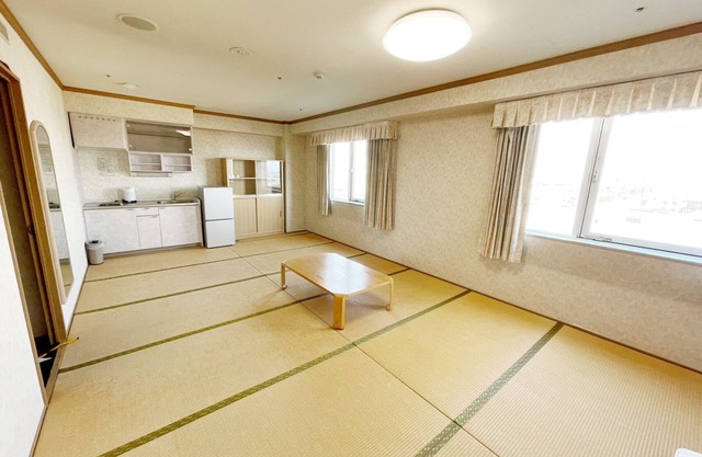 In front of GifuHashima station JapaneseWestern / Hashima Gifu