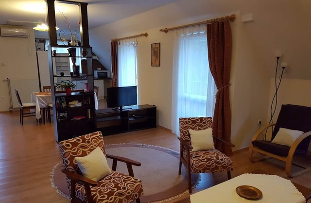 In Ungarn, Bad Hévíz, Fam. Ferienwohnung mit Garten, Außenpool, Sauna, Whirlpool