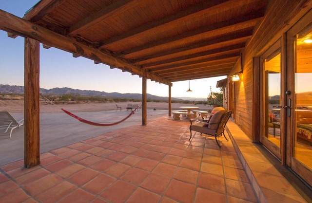 Joshua Tree Retreat (en la frontera del Parque Nacional) Bañera de hidromasaje, piscina, WiFi