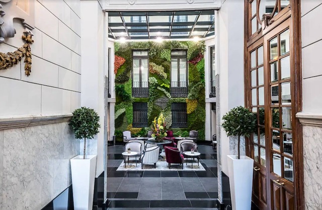 Intelier Palacio de San Martín Hotel