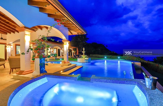 Introductory Rates !!! Awesome Panoramic Views, Luxury & Comfortable Villa