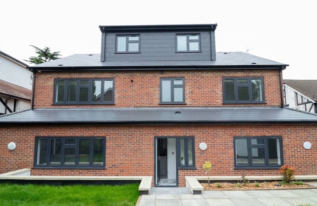 Inviting 1 Bed Apartment in Purley