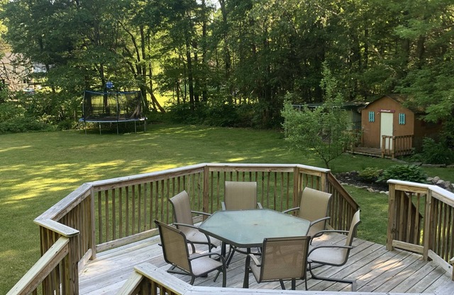 Inviting 3 Bedroom Mid-Century Modern in Canton, CT
