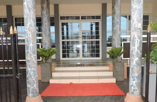 IRIS HOTEL
