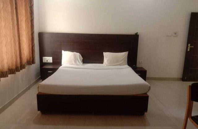iROOMZ Nijaguna Residency
