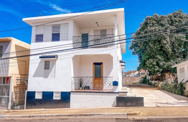 Isabela Surf Town House |Ocean View Near Surf Spot