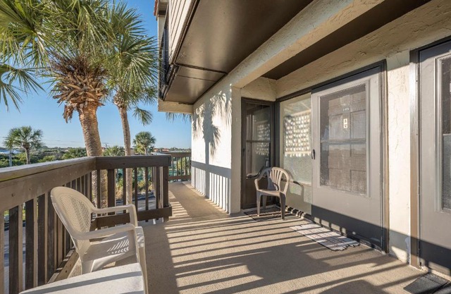 Island House E 225, 2 Bedrooms, Sleeps 4, Ocean View, Pool, Tennis, WiFi