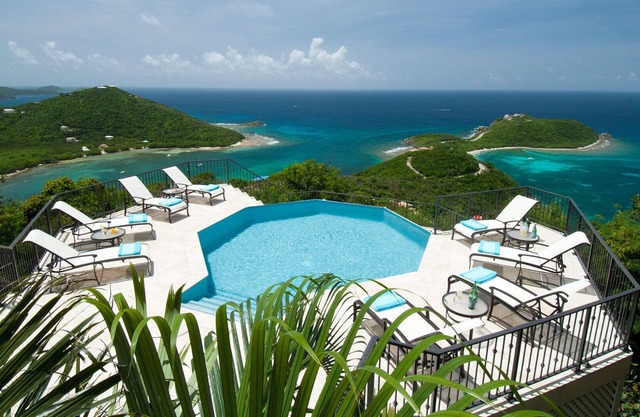 Villa de lujo con vistas increíbles! ¡Piscina y bañera de hidromasaje!