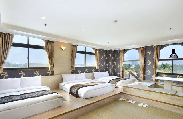 Jinsa Lakeside View Hotel
