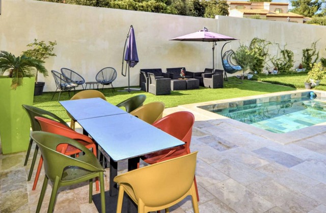 Jolie Villa Avec Piscine ET Sans VIS A VIS