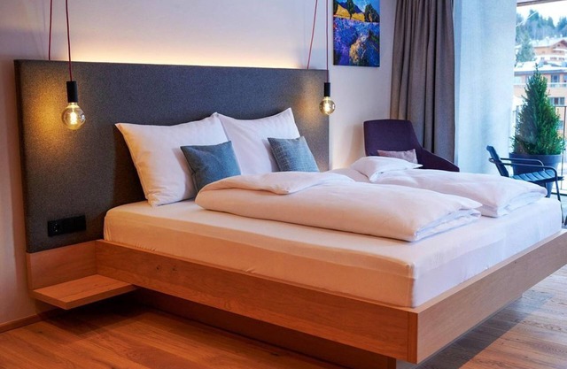 Junior Suite Superior - Morning Red Longstay - Hotel Morning Time Naturally. Cama y brunch