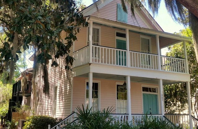 Solo 2 millas a Parris Island y Beaufort, a pie de playa y tiendas - Capacidad 6 - Wi-Fi