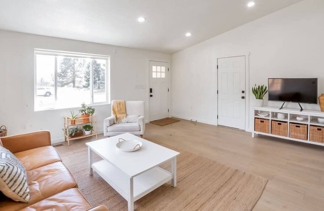 Just Minutes from UVU, Fully Fenced Backyard!