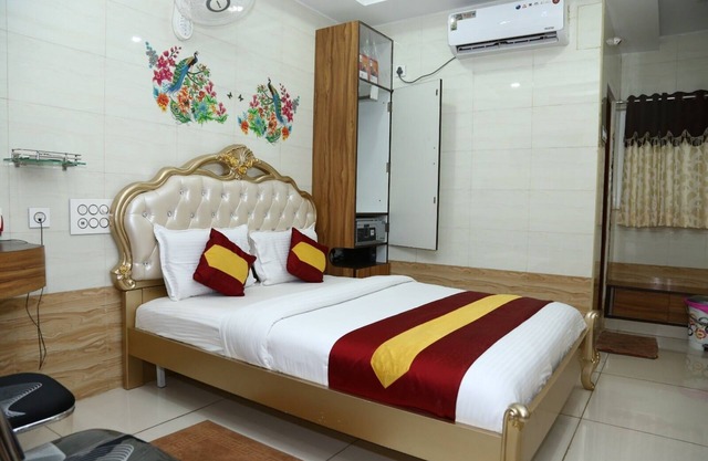 K N Gupta Residency