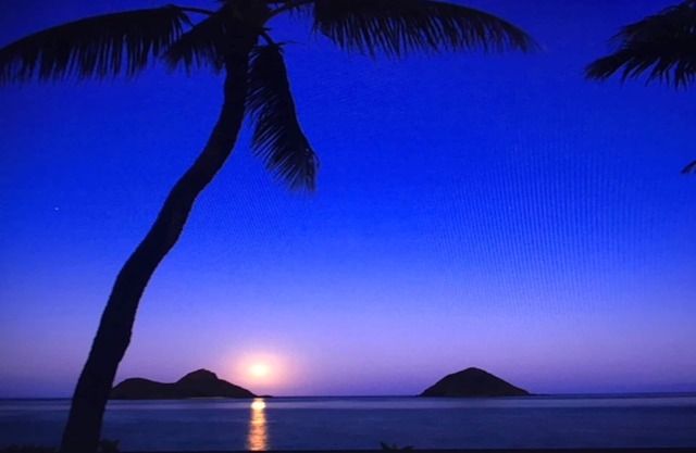 Kailua Lanikai By The Sea-3 Bed, 2 1/2 Baños, 2200 Pies Cuadrados, A / A, Piscina, Plazas