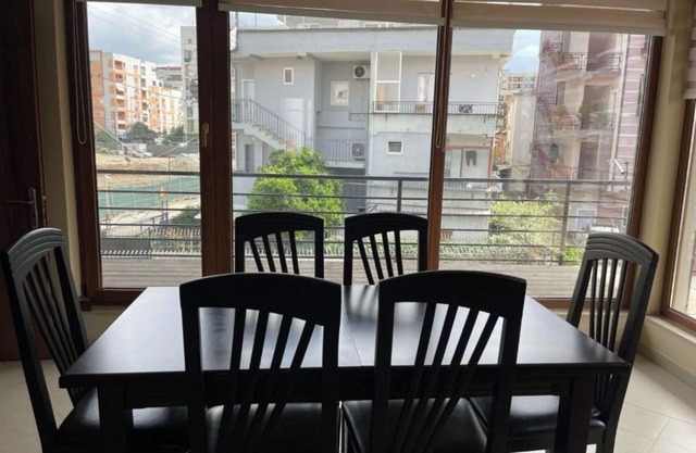 Kalpazo Tirana Vila 313