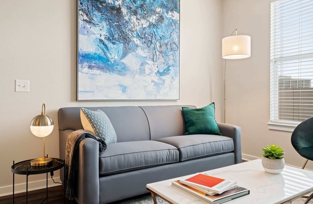 Kasa | Dallas | Exquisite 2BD/2BA Downtown Apartment