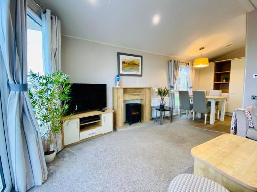KEATS CHERRY - Cosy Caravan Retreat at Sandy Bay