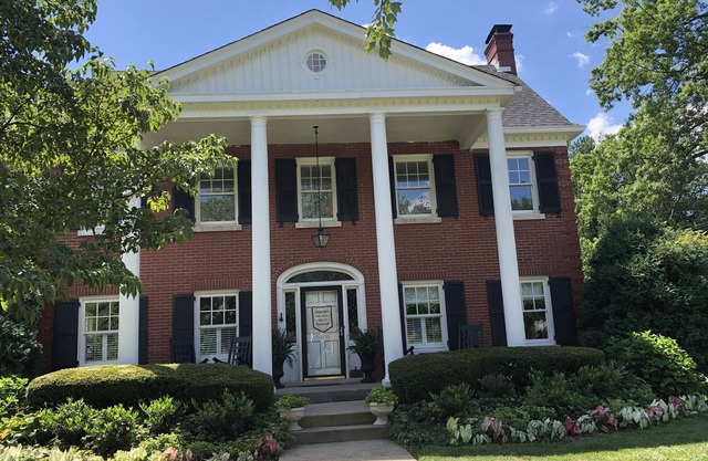 Kentucky Derby Classic Home