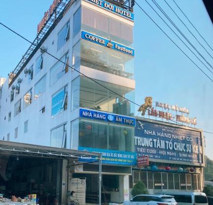 Khách Sạn Nhiệt Đới Mộc Châu