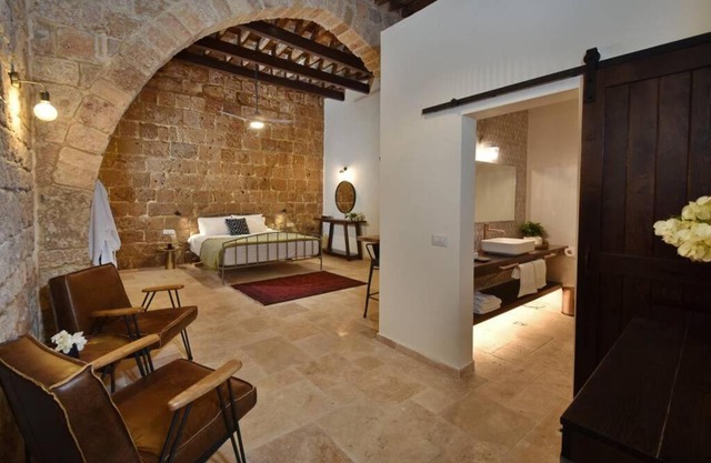 Khan el Umdan luxury suites
