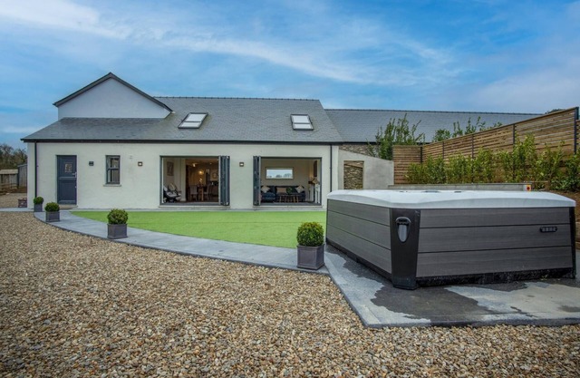 Kiln Park Farmhouse - 4 Bedroom Cottage - Narberth