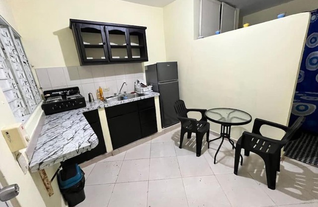 Kitchenette 5 min From beach!