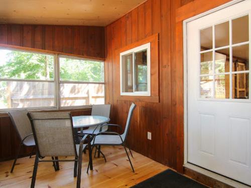 Knotty Pine Cabin in the Pines