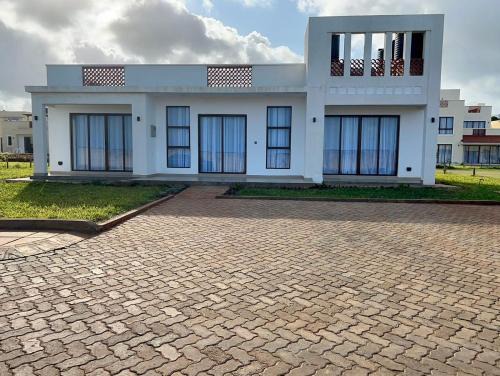 Knysna Home, Vipingo