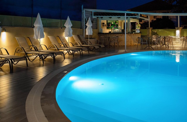 Konstantinos Hotel & Apartments I