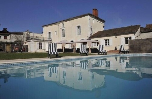 El santuario - apartamentos de lujo en la región de Dordoña (Francia)