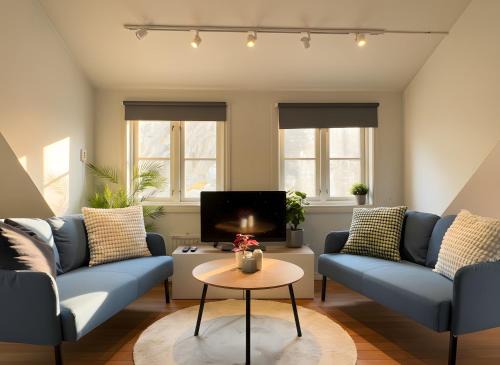 L1SB18 - Central 2BR Hideaway