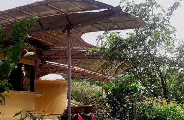 LA CUSUCA This underground home is a one of a kind!