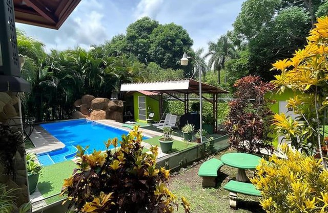 La Esmeralda Villa