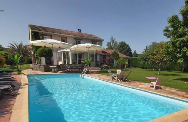 La Figueraie Villa au Bord D'un lac