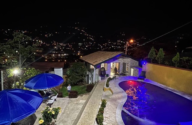 LA VILLA HR Tú espacio de descanso y diversión.👙🐩😎 Medellín- Copacabana.