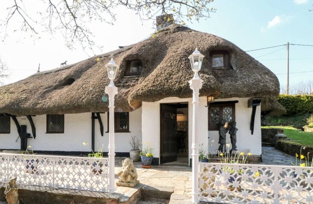 Lady Strawbridge Cottage - Broadwoodwidger Devon