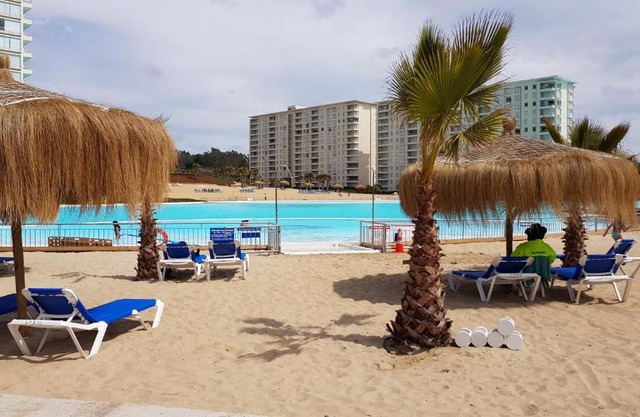 Laguna Bahía, Algarrobo