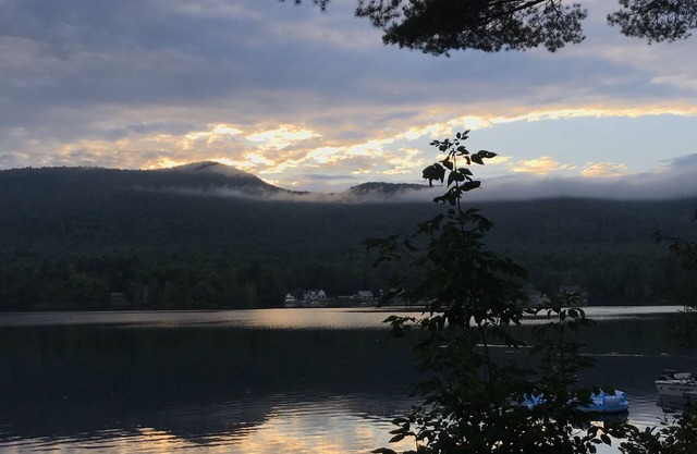 Lago Algonquin Wells, NY, año escénico, 4 habitaciones en el lago