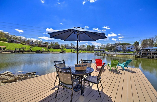 Lake House Haven: Fire Pit, Boat Dock + More!