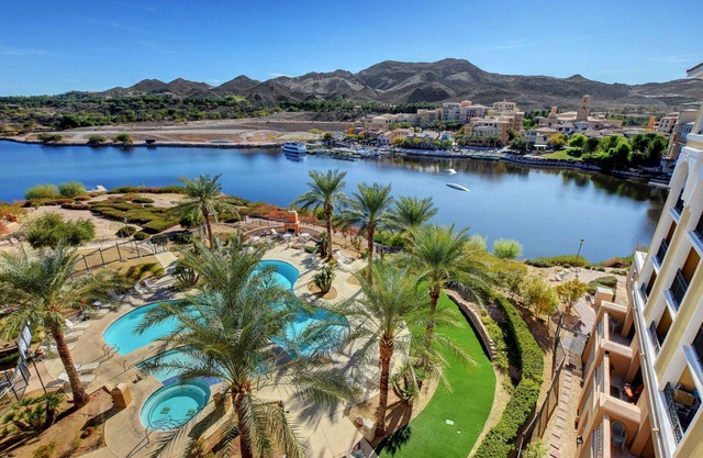 Lake Las Vegas Studio with Serene Views