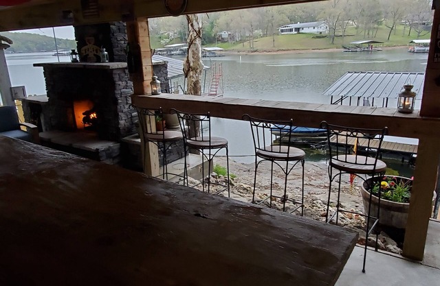 Lake of the Ozarks Missouri Nuevo Family Friendly and Spacious Home For Rent