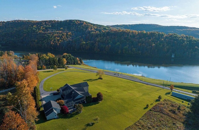 Lake View Lodge w/ Indoor Pool, Hot Tub, Theater