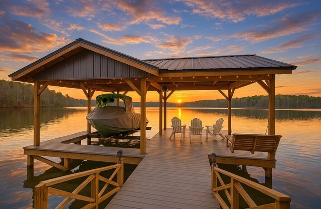 Lakefront Paradise | Private Dock, Kayaks, Games